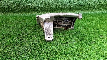 Кронштейн двигателя Е53 7 503 463 Год 2001 В отличном состоянии — 1