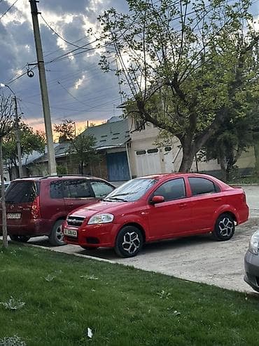 Chevrolet Aveo: 2008 г., 1.2 л, Ручные, Бензин, Седан