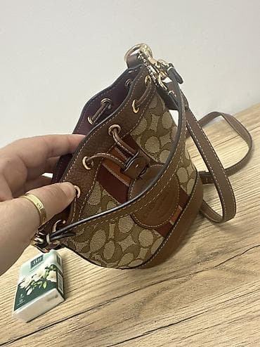 корзинка: Сумка Coach Bucket (мини/средний формат) с фирменным монограммным — 3