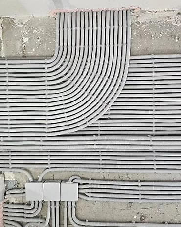 Услуги по строительству и ремонту: Профессиональный электромонтаж “под ключ” Что выполняется: - — 5