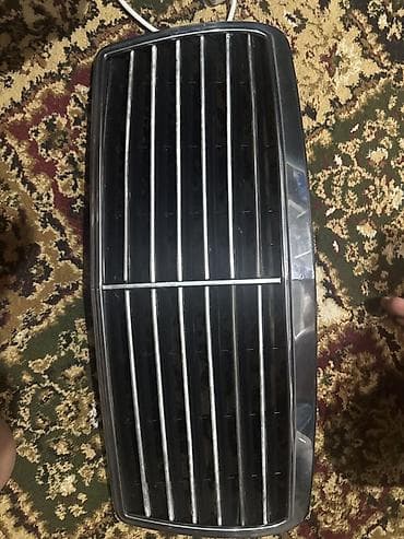 mercedes сапок: Решетка радиатора Mercedes-Benz 1995 г., Оригинал — 1