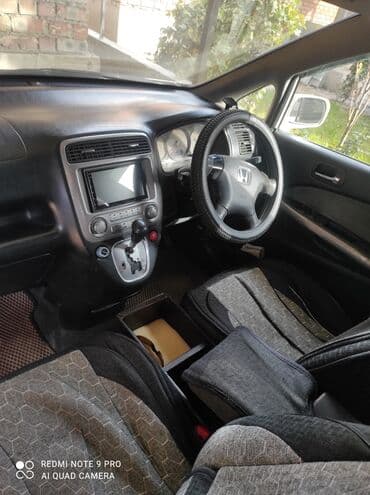 субару импреза 2009: Honda Stream: 2004 г., 2 л, Автомат, Бензин, Минивэн — 3