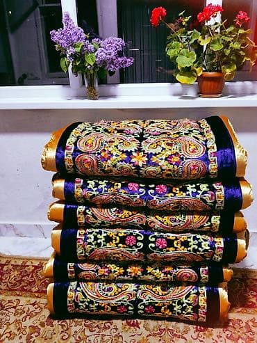 кыргызское национальное платье: Жер тошок,Жууркан Тигебиз Кабыйбыз. Ленин р-ну. Пишпек — 1