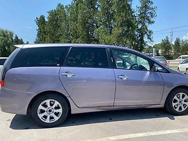1 nz: Mitsubishi Grandis: 2003 г., Минивэн — 4