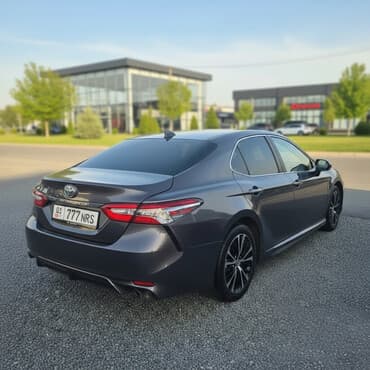 купить тойоту альфард в рассрочку в бишкеке: Toyota Camry: 2018 г., 2.5 л, Автомат, Бензиновая, Седан — 1