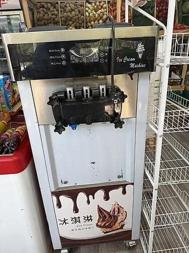 Профессиональный аппарат для мягкого мороженого (Ice Cream Machine)