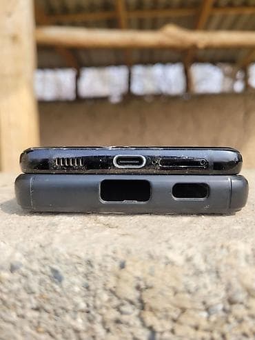 маленький холодильник: Samsung Galaxy S21 Ultra, Б/у, 128 ГБ, цвет - Черный, 1 SIM — 2