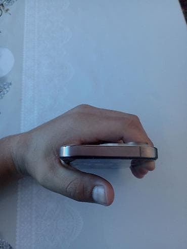 телефон 8 айфон: IPhone 16 Pro, 256 ГБ, Золотой, Зарядное устройство, 90 % — 6