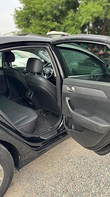 скоро: Hyundai Sonata: 2021 г., 2 л, Автомат, Газ, Седан — 10