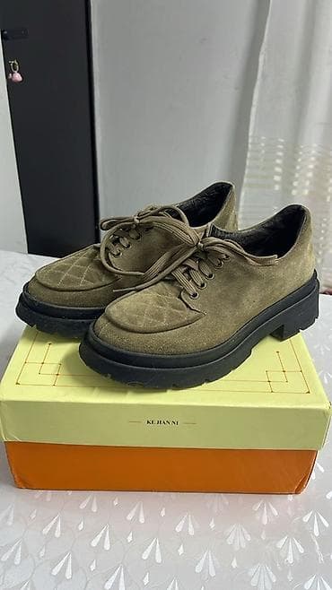 Женская обувь: Лоферы натуральная замша 
Италия бренд: Lestrosa 
Состояние идеальное — 1