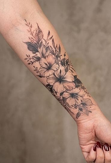 спина: Цветные татуировки, Черно-белые татуировки, Коррекция татуировок | С выездом на дом, Консультация — 5