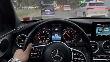 Транспорт: Mercedes-Benz C-Class: 2019 г., 2 л, Автомат, Бензин, Седан — 4