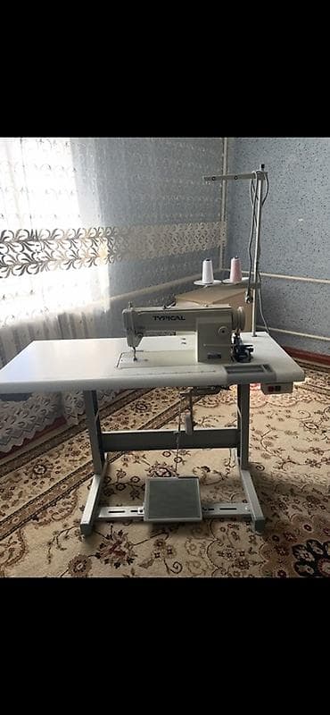 Промышленная прямострочная швейная машина. В цеху не работала