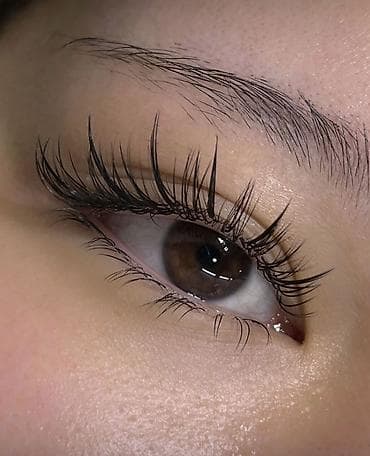 услуги наращивание ресниц: Наращивание ресниц. Мастер с опытом. Качественные материалы — 4