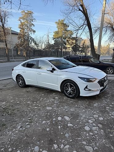 Hyundai Sonata: 2019 г., 2 л, Автомат, Газ, Седан