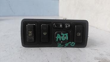 rf 2: Блок управления для Toyota Avensis (AZT250) Описание: - Панель — 1