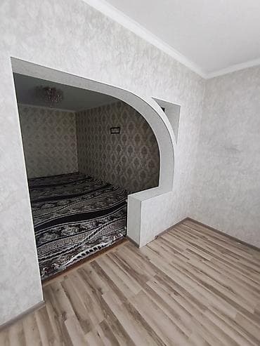 4 ком квартира: 3 комнаты, 62 м², 105 серия, 3 этаж — 1