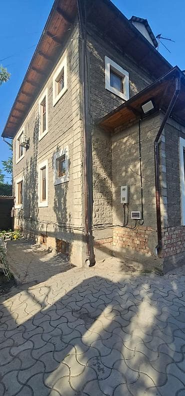 сдаю ком: Сдаётся просторный дом, 300 кв.м., с участком 15 соток в селе — 9