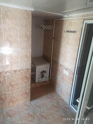 дом в кашка суу: Изолированными комнатами и большой кухней. - Планировка: несколько — 6