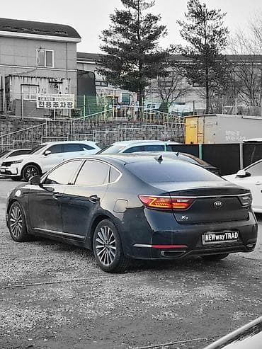 Продажа авто: Kia K7: 2018 г., Бензин, Седан — 2