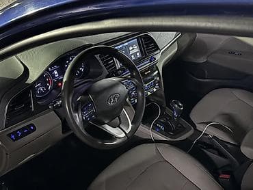 хендай ионик: Hyundai Elantra: 2020 г., 1.6 л, Автомат, Бензин, Седан — 5