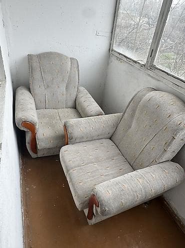 Офисная мебель: Кресла и кровать по 1000 сом 
Общий 3000 — 1