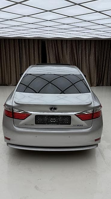 Продажа авто: Lexus ES: 2014 г., 2.5 л, Вариатор, Гибрид, Седан — 2