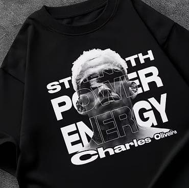 мужская шляпа: Черная футболка с крупным графическим принтом. На груди — монохромное — 1