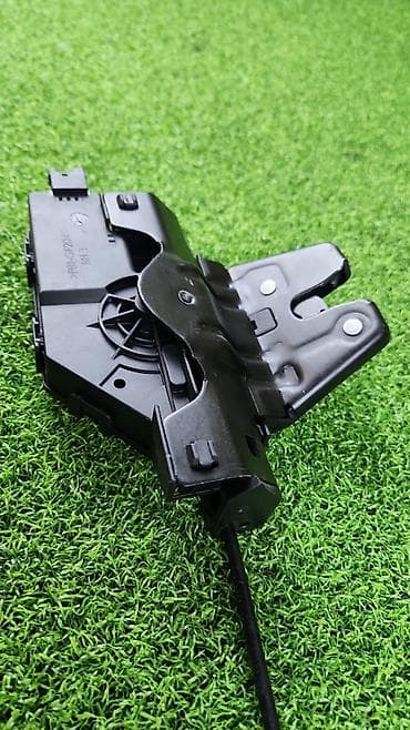 е63: Замок багажника BMW 2006 г., Б/у, Оригинал, Германия — 4