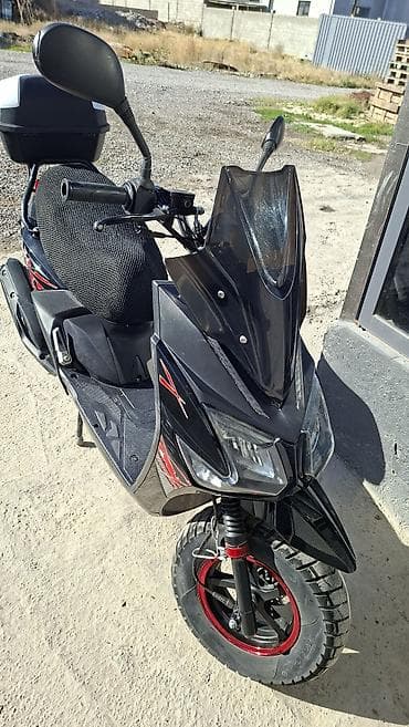 мотоблок сатылат: Макси-скутер 150 куб. см, Бензин, Колдонулган — 3