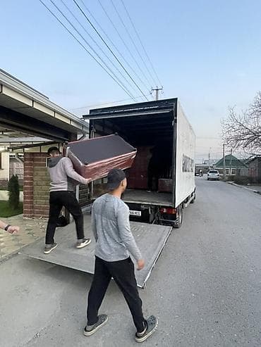 старый автовокзал: Грузоперевозки и переезды под ключ - Грузовой фургон с большим — 1