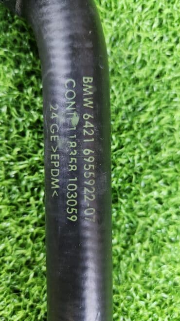 блок предохранителей: Шланг радиатора 6421 6 955 922. Е70 е71 ф15 ф16 Год 2010. В отличном — 4