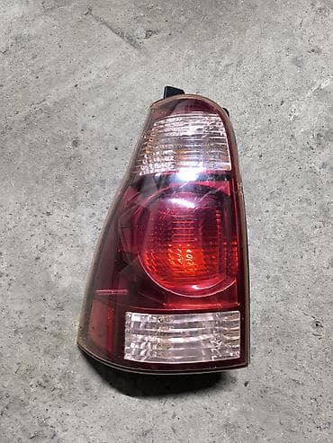 Автокосметика: Арткы сол стоп-сигнал Toyota 2004 г., Колдонулган, Оригинал, Жапония — 2