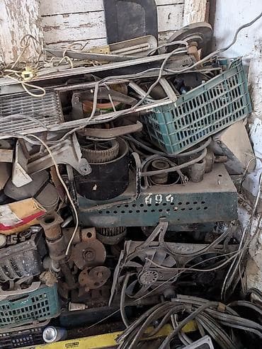 куда сдать старые вещи бишкек: Разные детали от машин запчасти из гаража приезжайте по цене — 3