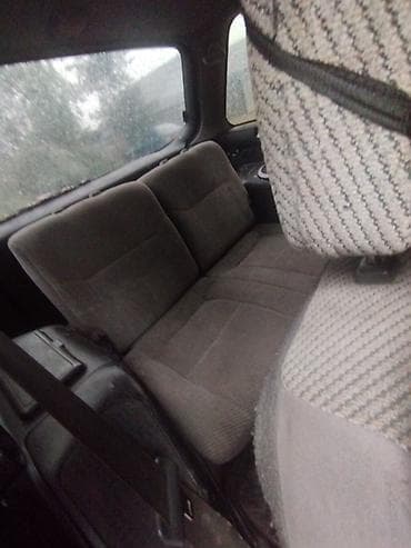 Продажа авто: Mitsubishi Chariot: 1997 г., 2 л, Механика, Бензин, Универсал — 6