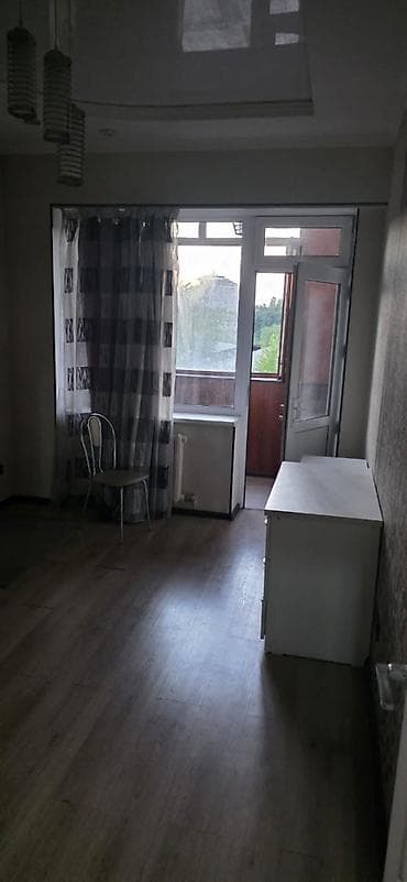 Сдается 3-комнатная квартира в 7-м микрорайоне Площадь — 104 м² Этаж — 5