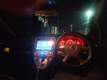Продажа авто: Honda Stream: 2003 г., 2 л, Автомат, Бензин, Минивэн — 5