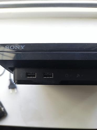 плейстешн 4: Срочно продаю PS3 Slim Всё работает отлично 1 джойстик, 149GB, 6 игр — 4