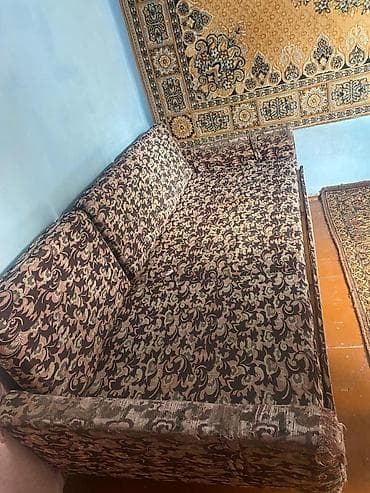 Продается двухспальные раскладной диван . А также кровать,состояние at lalafo.kg Продается двухспальные раскладной диван . А также кровать,состояние