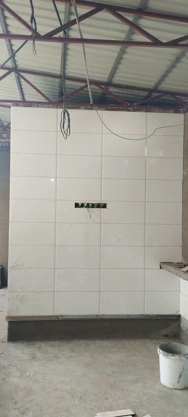 кафел койом: Дубалдарды коюу үчүн даярдоо, Дубалдарды грунттоо үчүн даярдоо, Плиткаларды кесүү | Мозаика плиткасы, Карапа плиткасы, Керамогранит плиткасы | Тикелей төшөө, Диагоналдуу төшөө, Горизонталдуу төшөө 6 жылдан ашык тажрыйба — 24