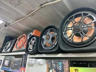 круглый: Автомобильный сабвуфер в оформлении bass-reflex - Корпусный сабвуфер — 1