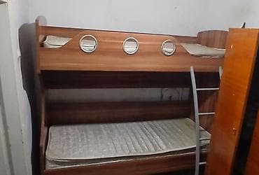 железные топчаны: Двухъярусная кровать с матрасами - Материал: ЛДСП под древесину — 3