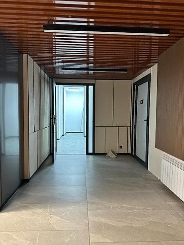 брокеры: Аренда офисов, 68 м², В бизнес центре, С отдельным сан узлом, С системой безопасности, 1 линия — 8