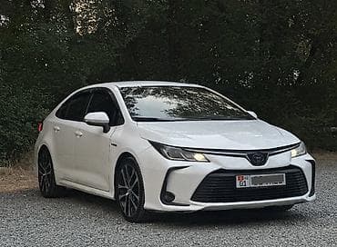 prius plus: Toyota Corolla: 2019 г., 1.8 л, Гибрид, Седан — 3