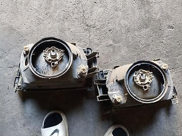 Жарыктандыруу системалары: Алдыңкы фаралар комплектиси Audi Колдонулган — 1