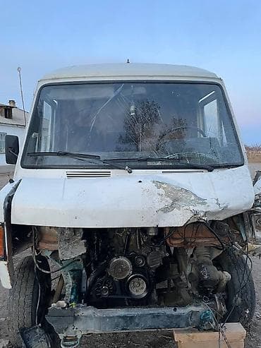 Mercedes-Benz T1: 1992 г., 2.9 л, Механика, Дизель, Бус