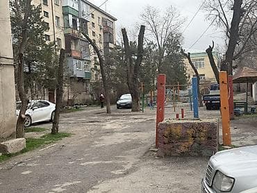 3 комнаты, 52 м², Индивидуалка, 1 этаж, Косметический ремонт at lalafo.kg 3 комнаты, 52 м², Индивидуалка, 1 этаж, Косметический ремонт