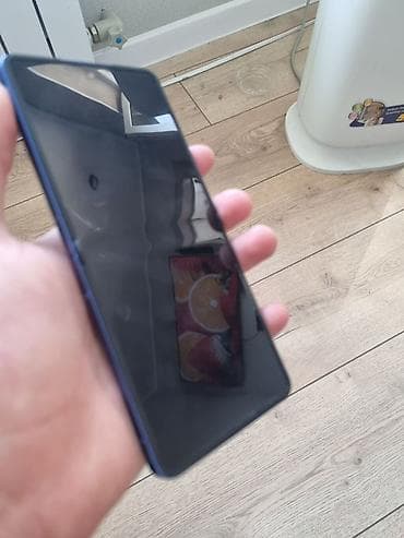 beats by dre: Samsung Galaxy Z Flip7, синий цвет. Основные характеристики: - — 1
