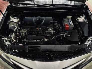 гольф 5: Toyota Camry: 2018 г., Седан — 9