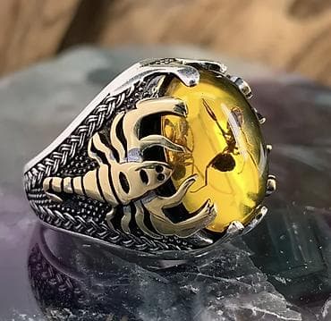 amber elixir: Мужское перстень с янтарём и вставкой-кабошоном овальной формы. Внутри — 1